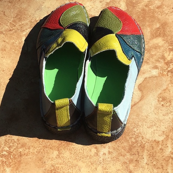 Woman’s Socofy Flats - Picture 5 of 9